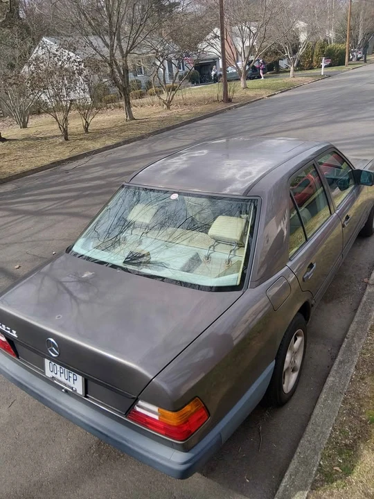1987 Mercedes-Benz W124 E-Class - Image 9 of 13