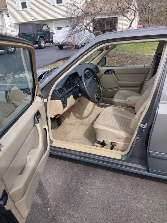 1987 Mercedes-Benz W124 E-Class - Image 3 of 13