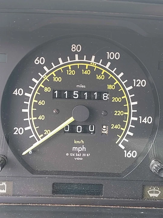 1987 Mercedes-Benz W124 E-Class - Image 11 of 13