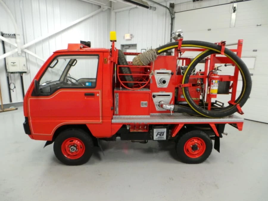 1987 Mitsubishi Minicab 4th Gen - Image 2 of 12