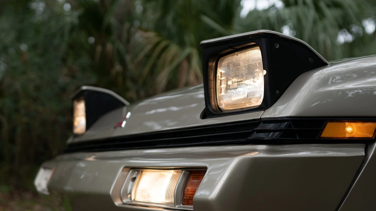 1987 Mitsubishi Starion - Image 19 of 31