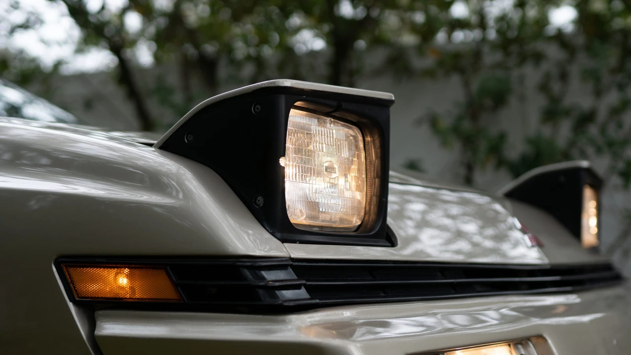 1987 Mitsubishi Starion - Image 18 of 31