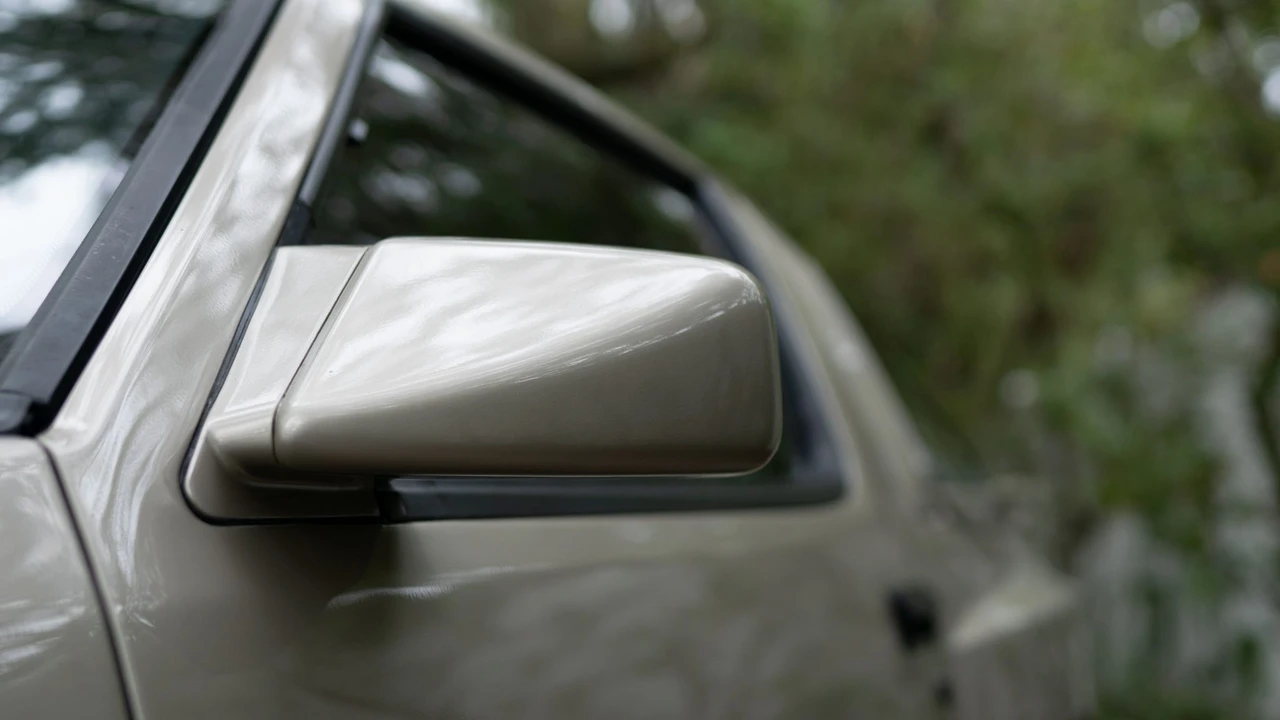 1987 Mitsubishi Starion - Image 22 of 31