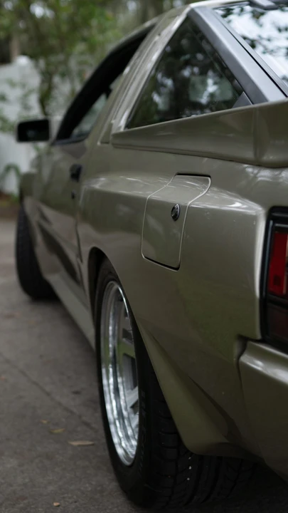 1987 Mitsubishi Starion - Image 24 of 31
