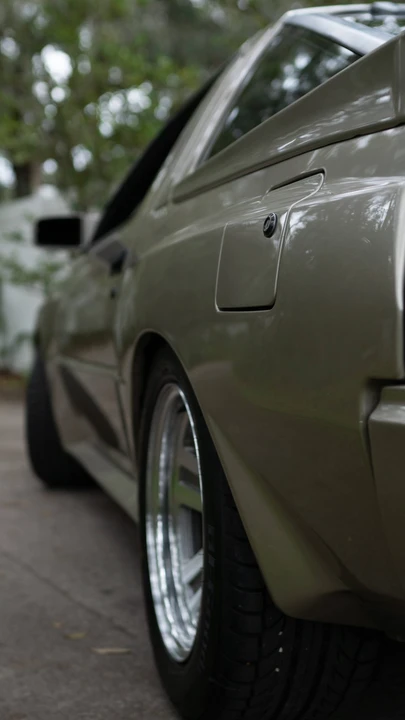 1987 Mitsubishi Starion - Image 23 of 31