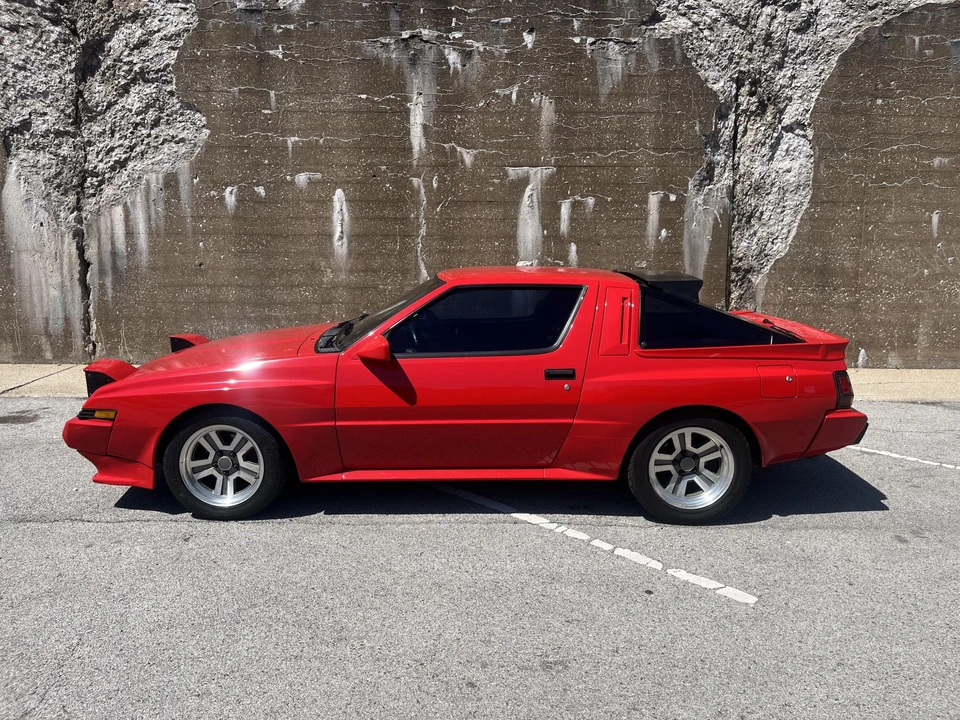1987 Mitsubishi Starion - Image 28 of 31