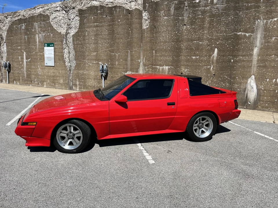 1987 Mitsubishi Starion - Image 24 of 31
