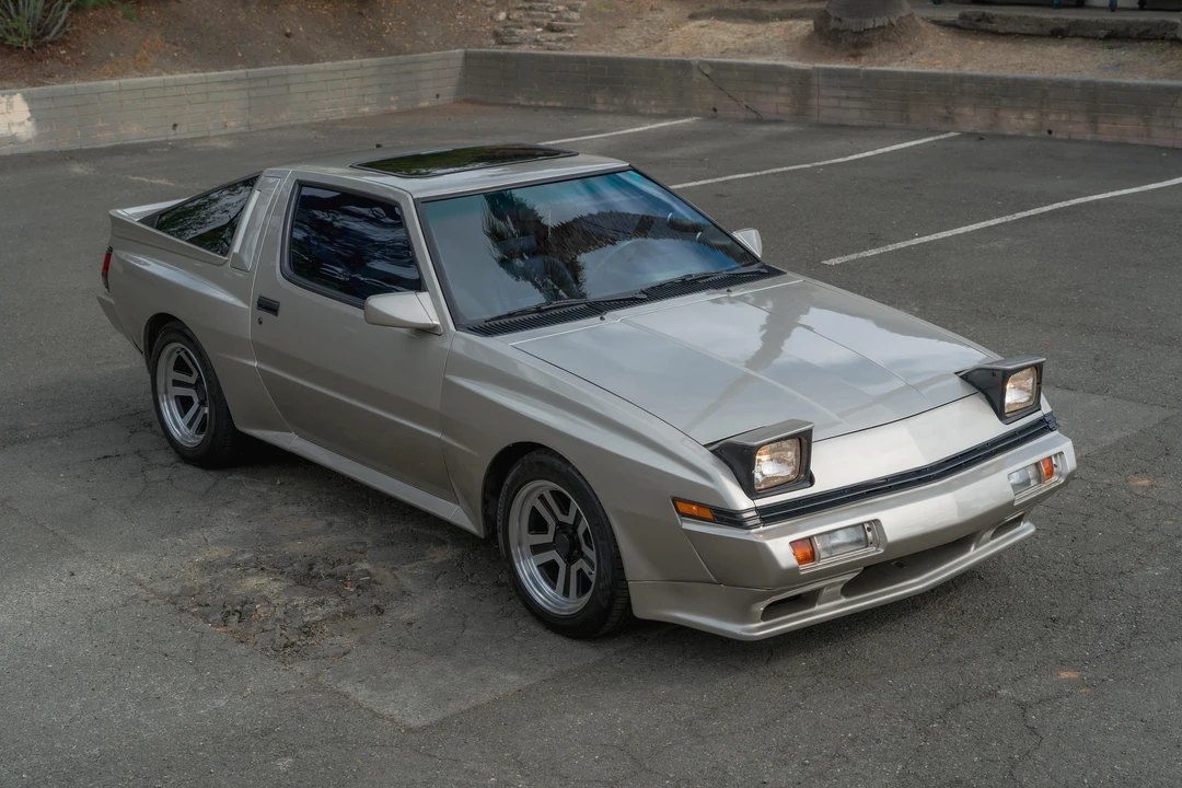1987 Mitsubishi Starion - Image 16 of 31