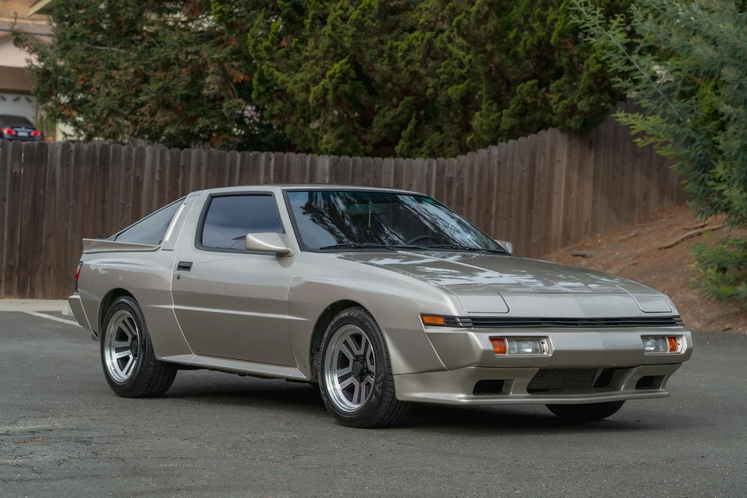 1987 Mitsubishi Starion - Image 17 of 31