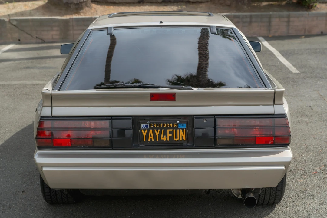 1987 Mitsubishi Starion - Image 5 of 31