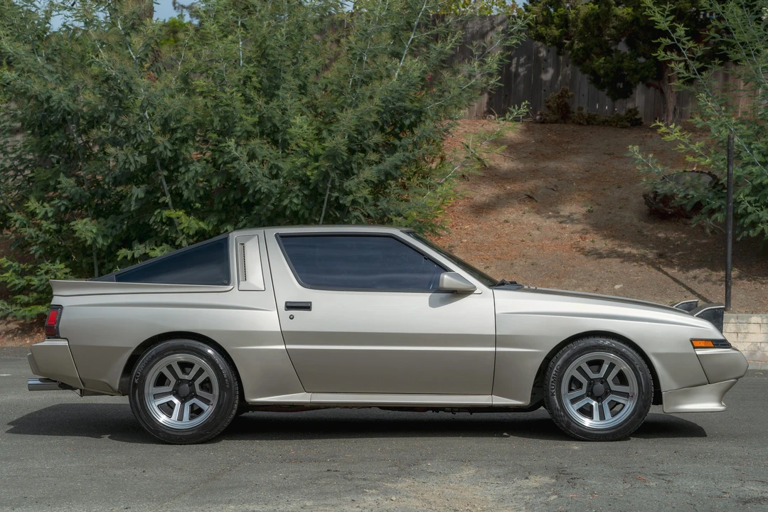 1987 Mitsubishi Starion - Image 14 of 31