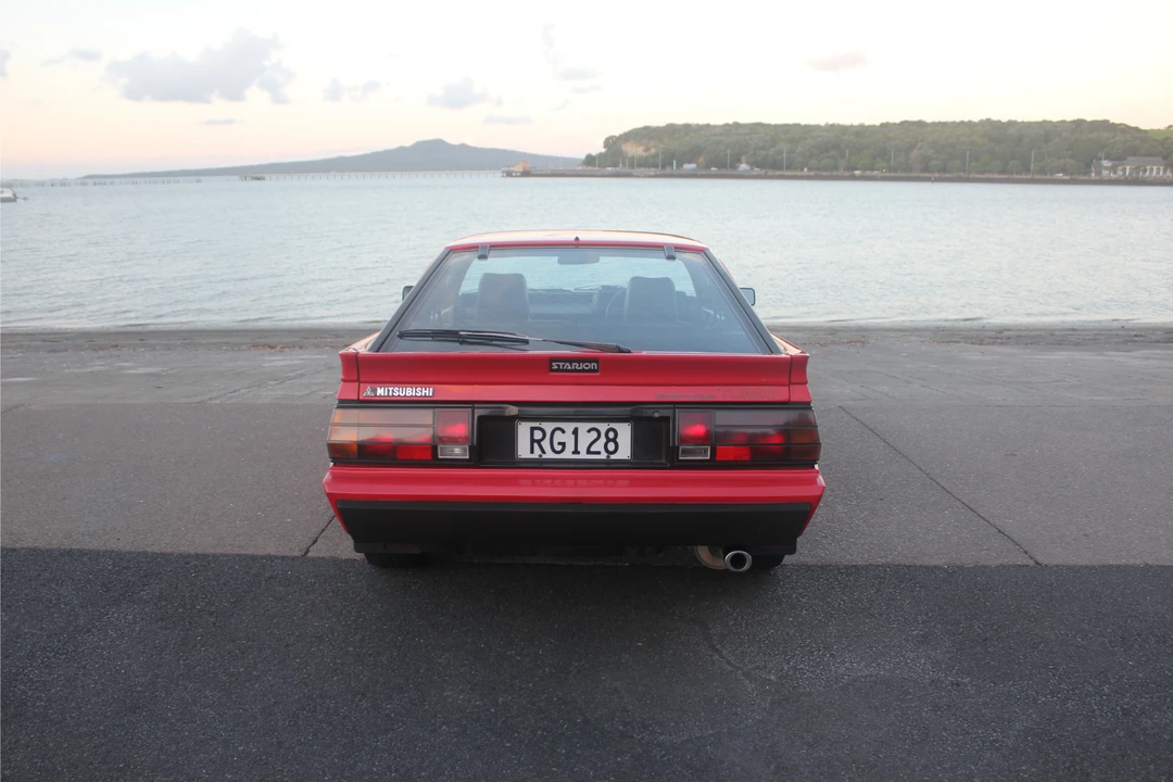 1987 Mitsubishi Starion - Image 5 of 31