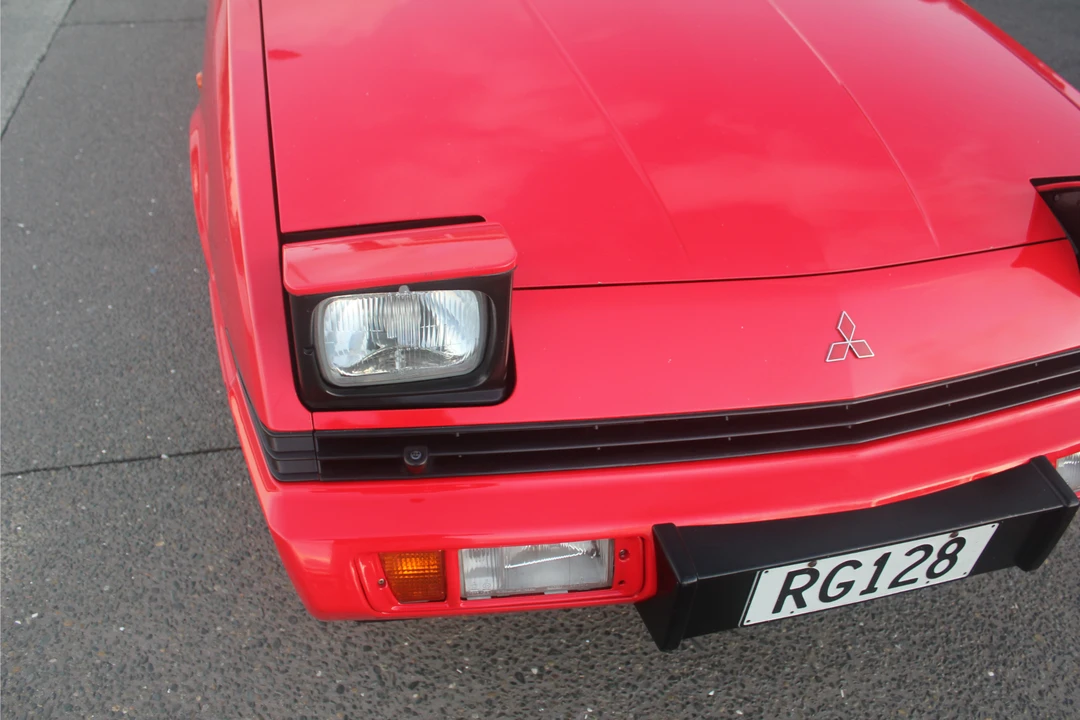 1987 Mitsubishi Starion - Image 9 of 31
