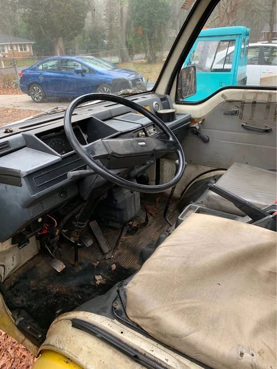 1987 Mitsubishi Delica 3rd Gen - Image 2 of 8