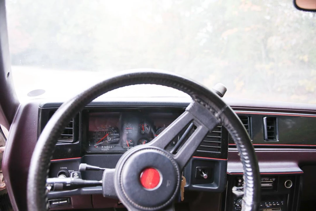 1987 Chevrolet Monte Carlo 4th Gen - Image 13 of 23