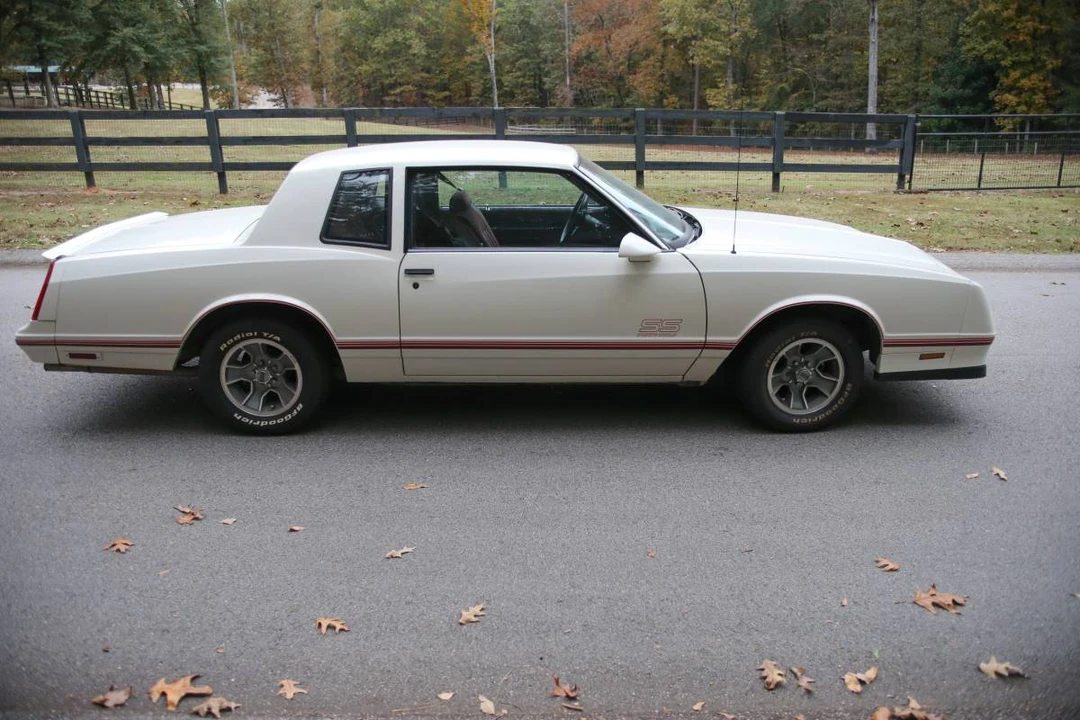 1987 Chevrolet Monte Carlo 4th Gen - Image 5 of 23