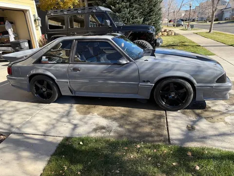 1987 Ford Mustang GT