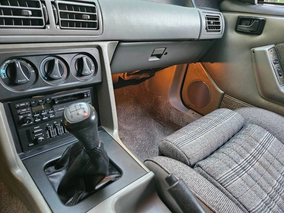 1987 Ford Mustang GT 3rd Gen - Image 20 of 23