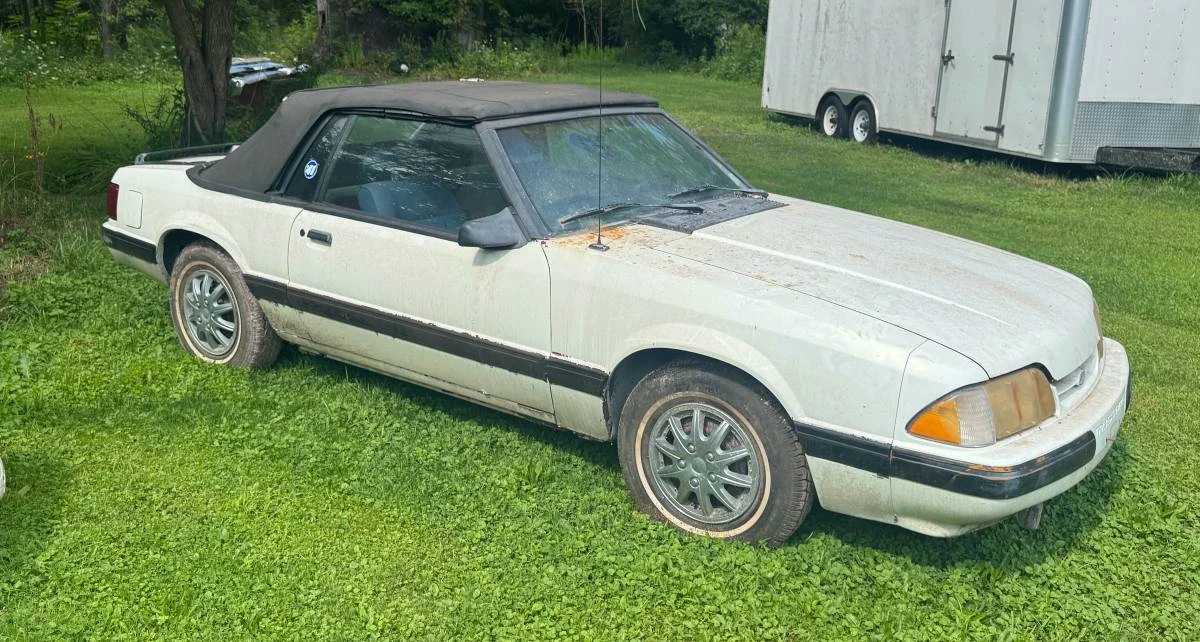 1987 Ford Mustang 3rd Gen - Image 3 of 4