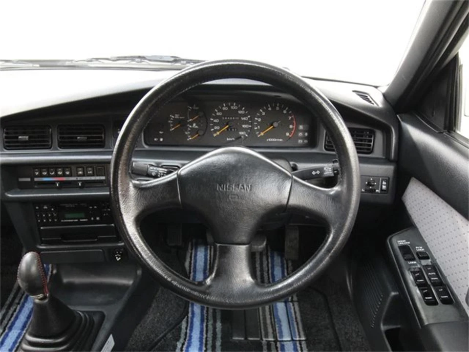 1987 Nissan U11 Bluebird - Image 10 of 31