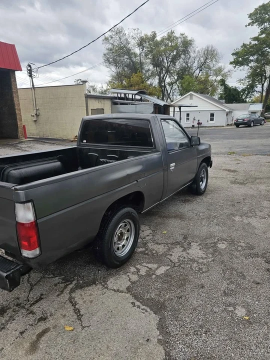 1987 Nissan Frontier - Image 2 of 4