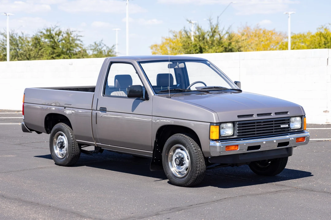 1987 Nissan - Image 4 of 31