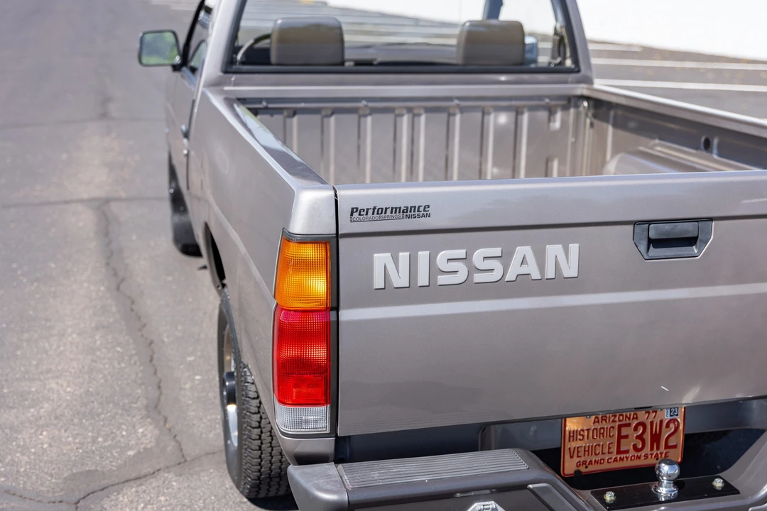 1987 Nissan - Image 30 of 31