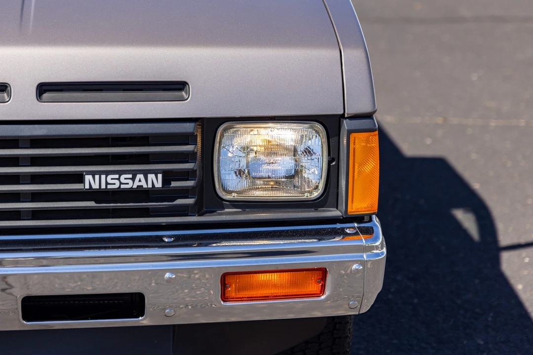 1987 Nissan - Image 12 of 31