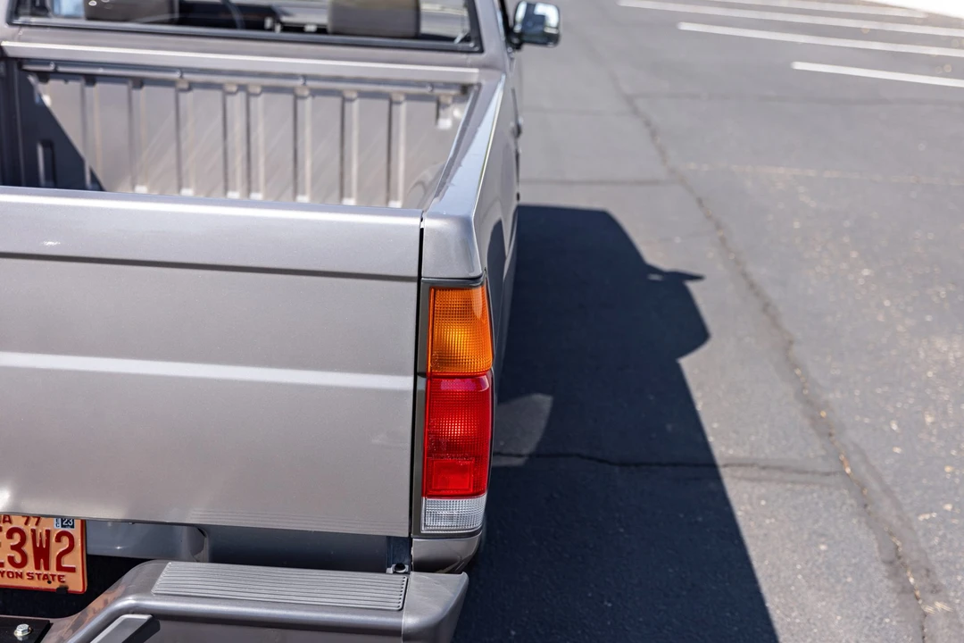 1987 Nissan - Image 31 of 31