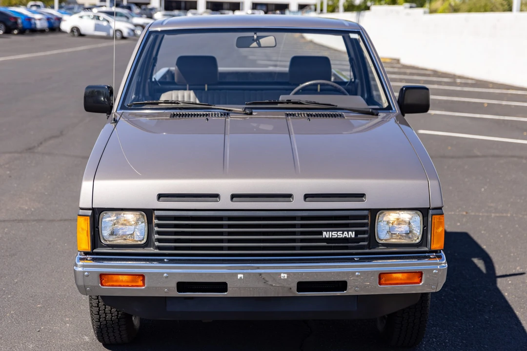 1987 Nissan - Image 10 of 31