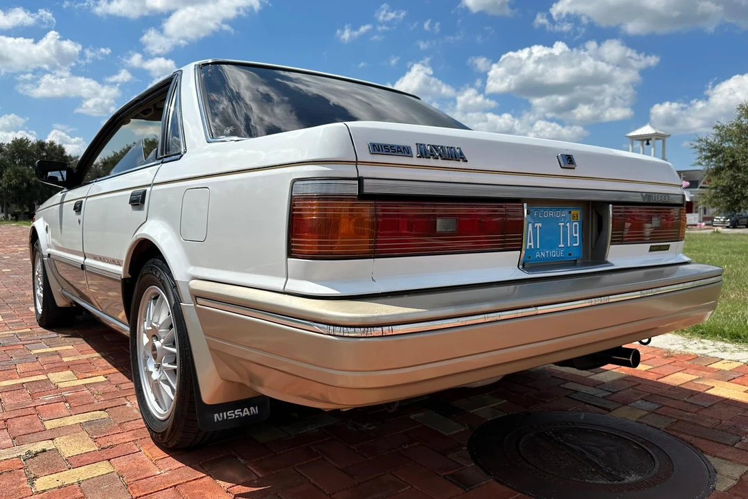 1987 Nissan Maxima 2nd Gen - Image 4 of 31