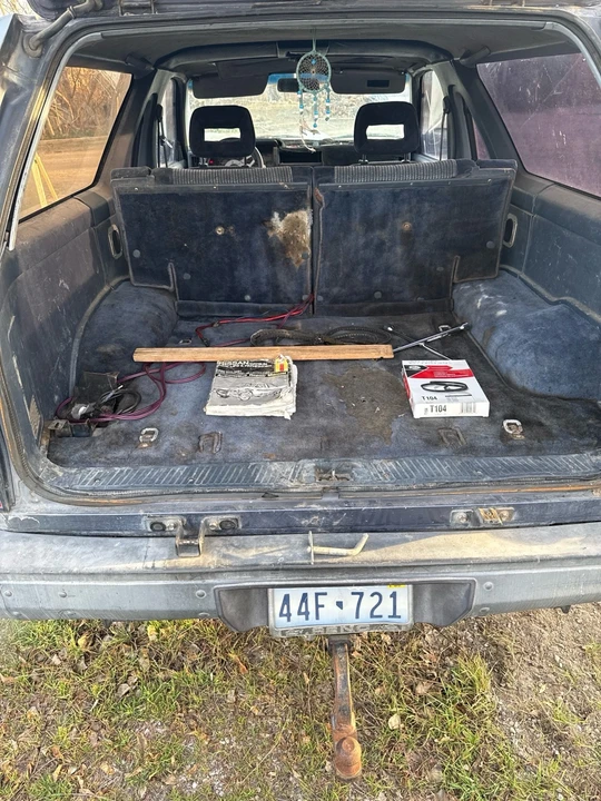 1987 Nissan Pathfinder 1st Gen - Image 10 of 13