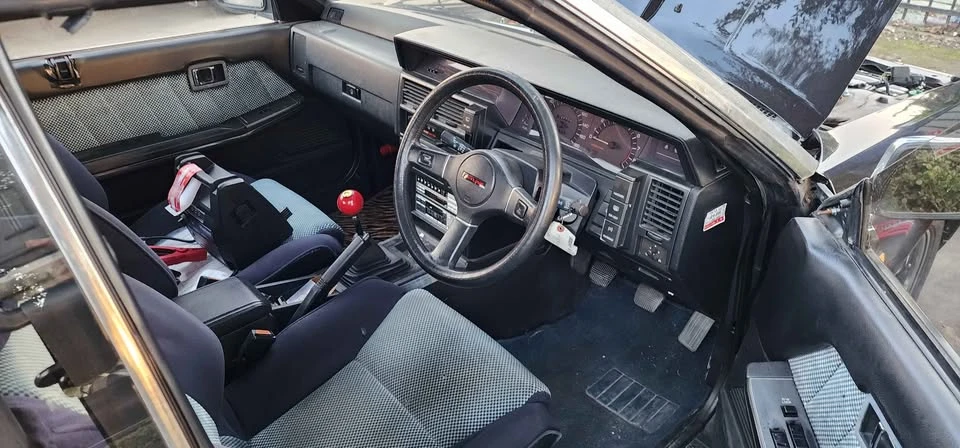 1987 Nissan R31 Skyline 7th Gen - Image 5 of 8