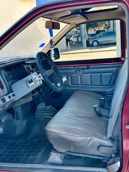 1987 Nissan Frontier - Image 10 of 10