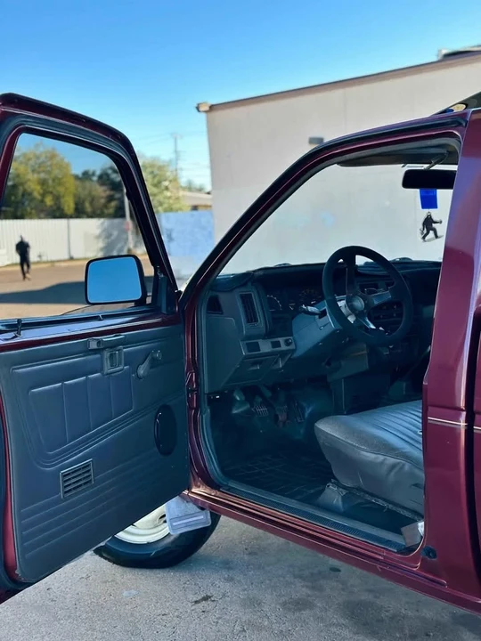 1987 Nissan Frontier - Image 8 of 10