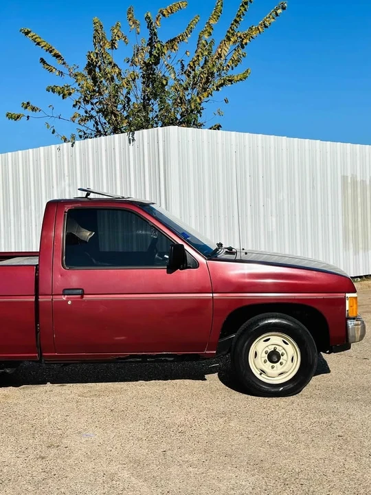 1987 Nissan Frontier - Image 3 of 10