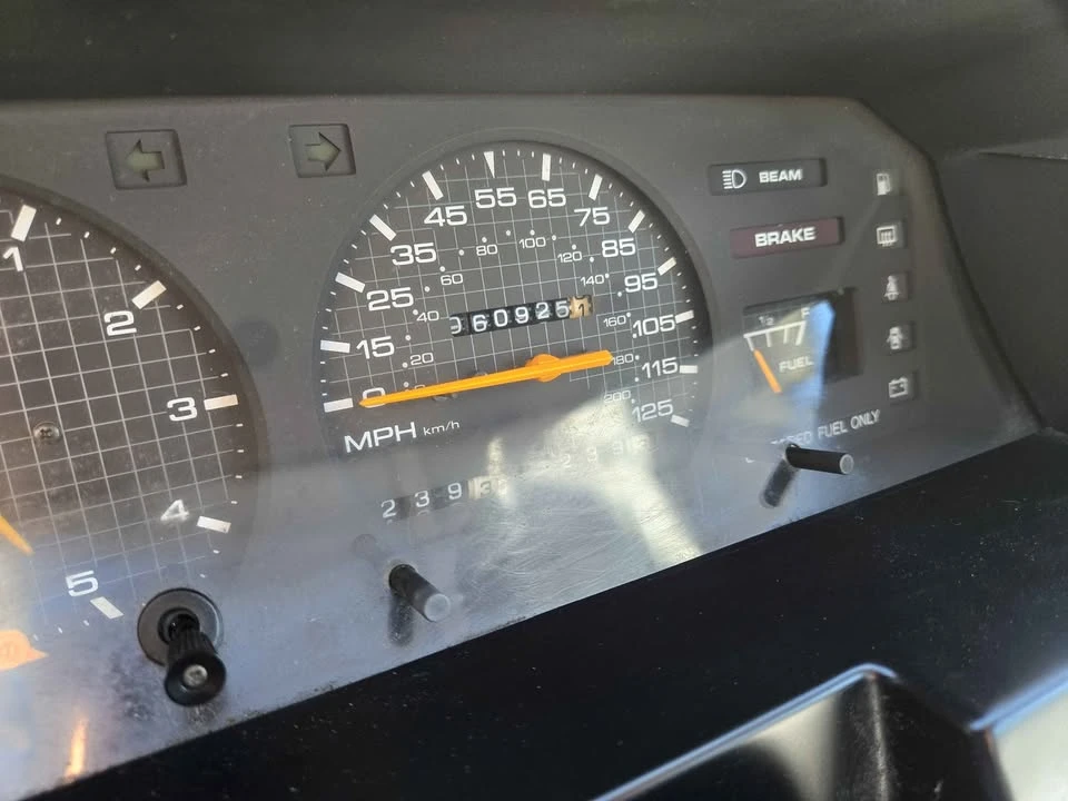 1987 Nissan U12 Bluebird - Image 13 of 18