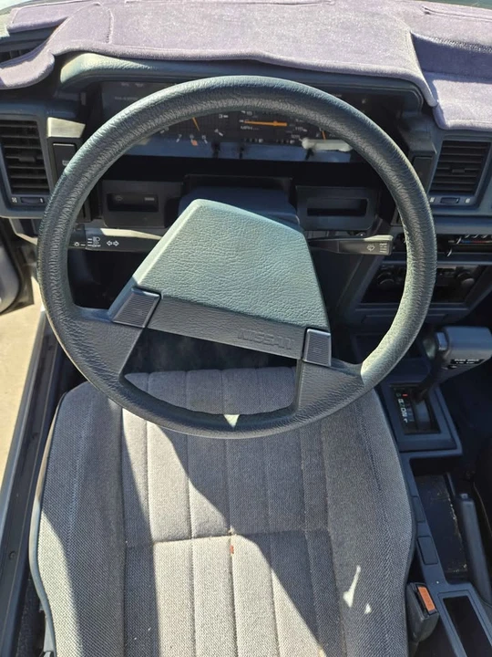 1987 Nissan U12 Bluebird - Image 9 of 18