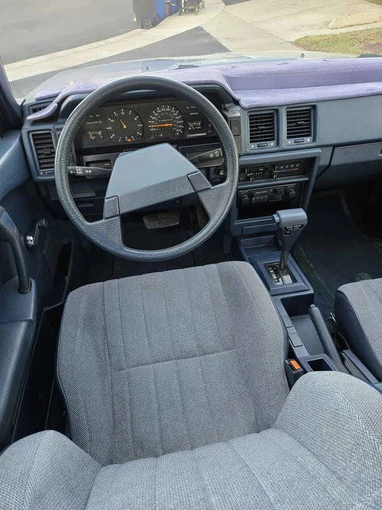 1987 Nissan U12 Bluebird - Image 9 of 12