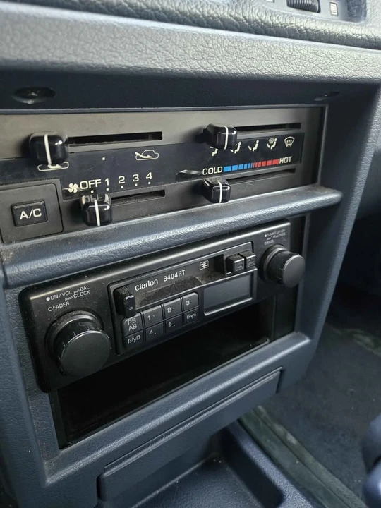 1987 Nissan U12 Bluebird - Image 11 of 17