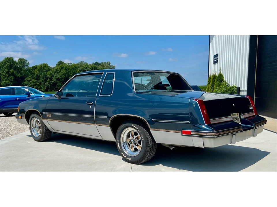 1987 Oldsmobile 442 4th Gen - Image 4 of 29