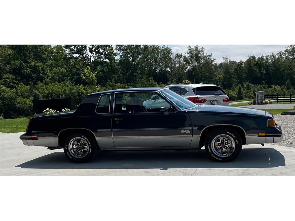 1987 Oldsmobile 442 4th Gen - Image 7 of 29