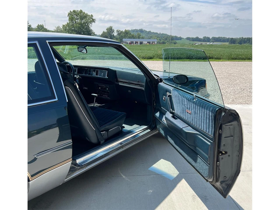 1987 Oldsmobile 442 4th Gen - Image 25 of 29