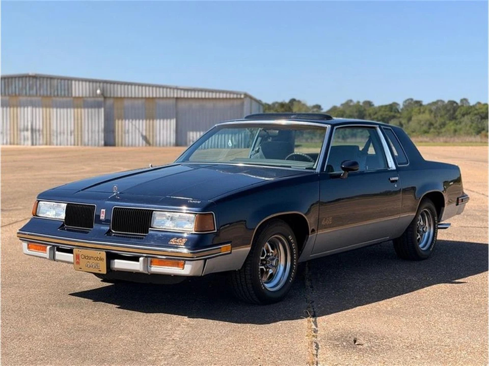1987 Oldsmobile 442 4th Gen - Image 12 of 22