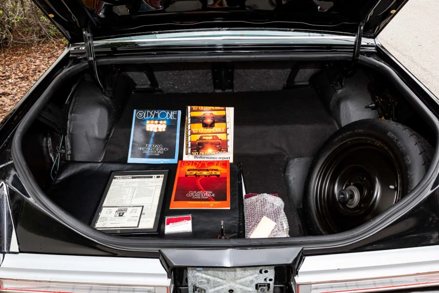 1987 Oldsmobile 442 4th Gen - Image 8 of 11