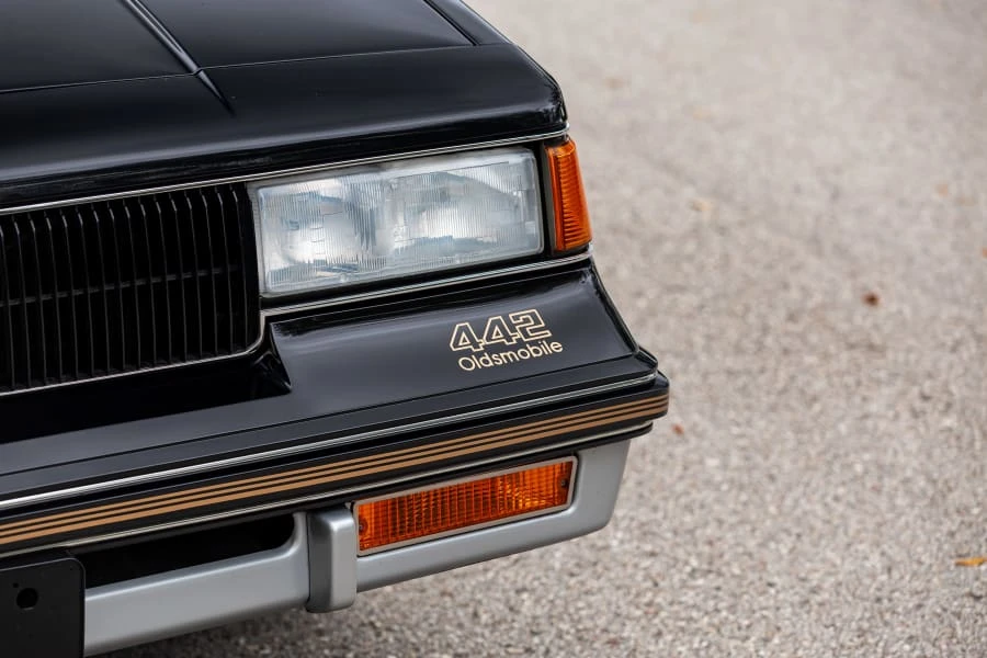 1987 Oldsmobile 442 4th Gen - Image 10 of 11