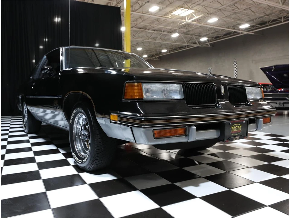 1987 Oldsmobile 442 4th Gen - Image 13 of 31