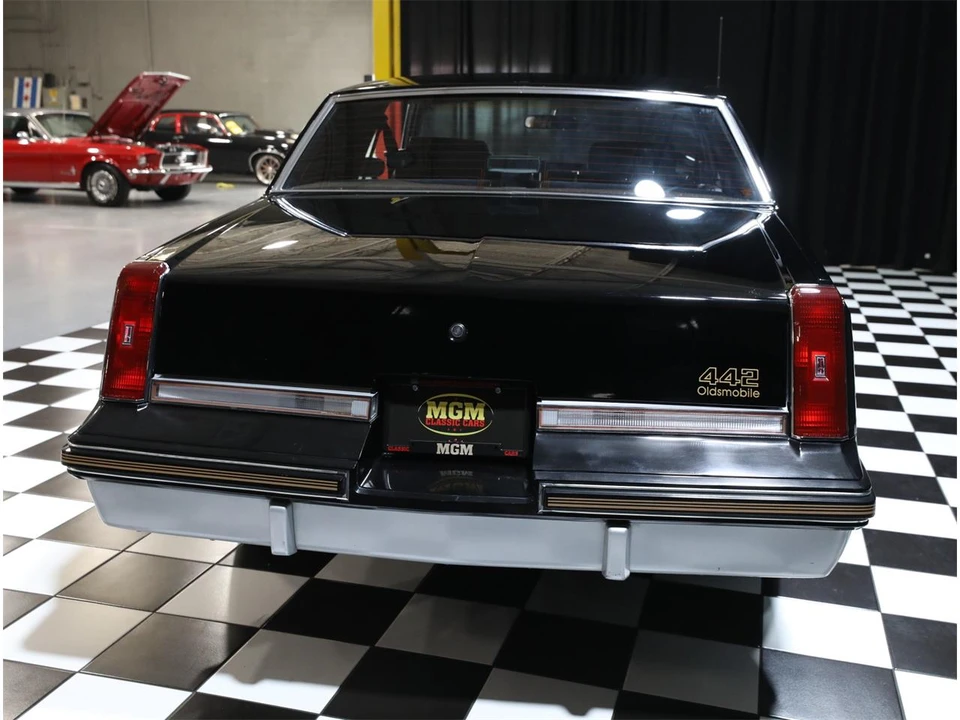 1987 Oldsmobile 442 4th Gen - Image 22 of 31