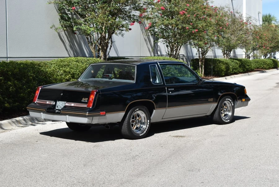 1987 Oldsmobile 442 4th Gen - Image 2 of 11