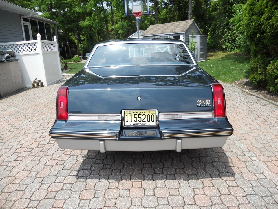 1987 Oldsmobile 442 4th Gen - Image 4 of 17